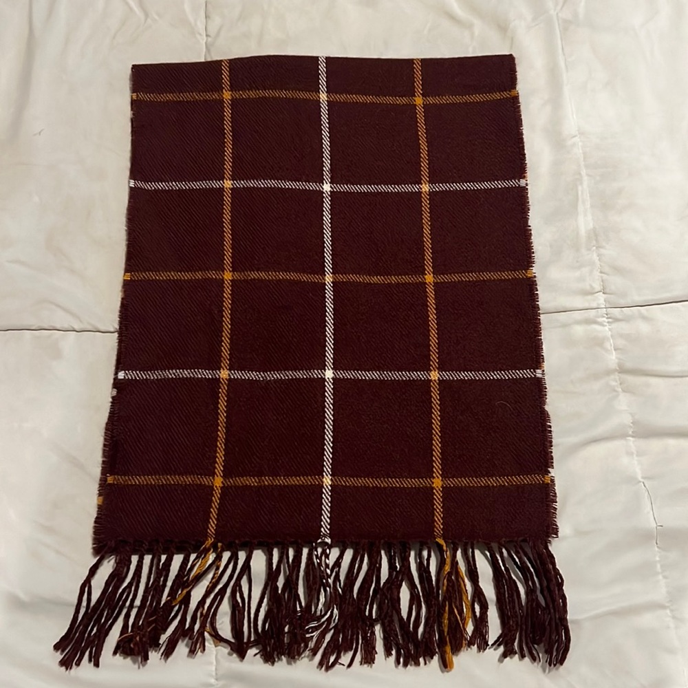 Old Navy Mens Winter Scarf. Brand New Never Used